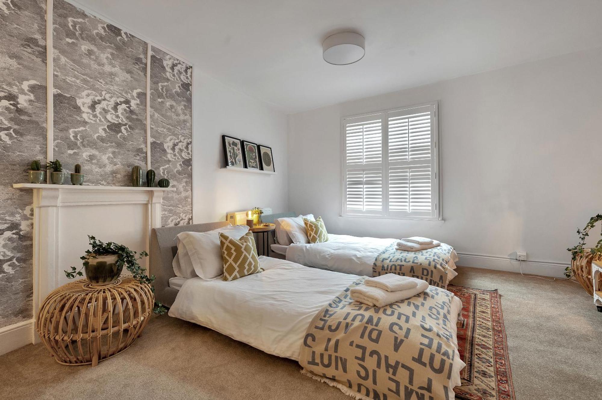Апартаменты The Limes - Beautiful Townhouse In Оакхам Экстерьер фото