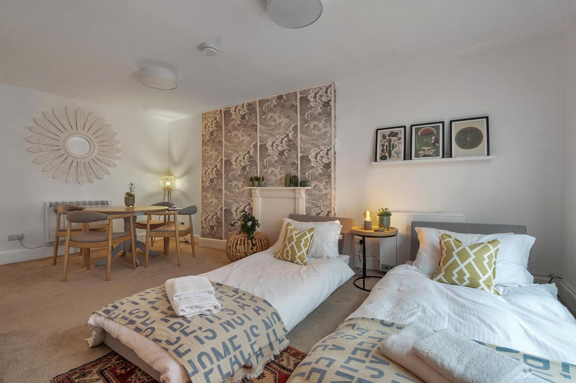 Апартаменты The Limes - Beautiful Townhouse In Оакхам Экстерьер фото